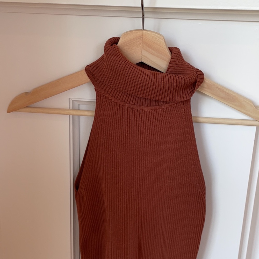Joe’s Jeans Mock Neck Sleeveless Ribbed Tank - Picture 7 of 9